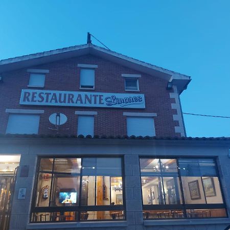 Hostal Linares Villanueva de Argaño Εξωτερικό φωτογραφία